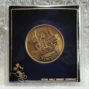 1990 Disneyland 35 Years of Magic Medallion!!